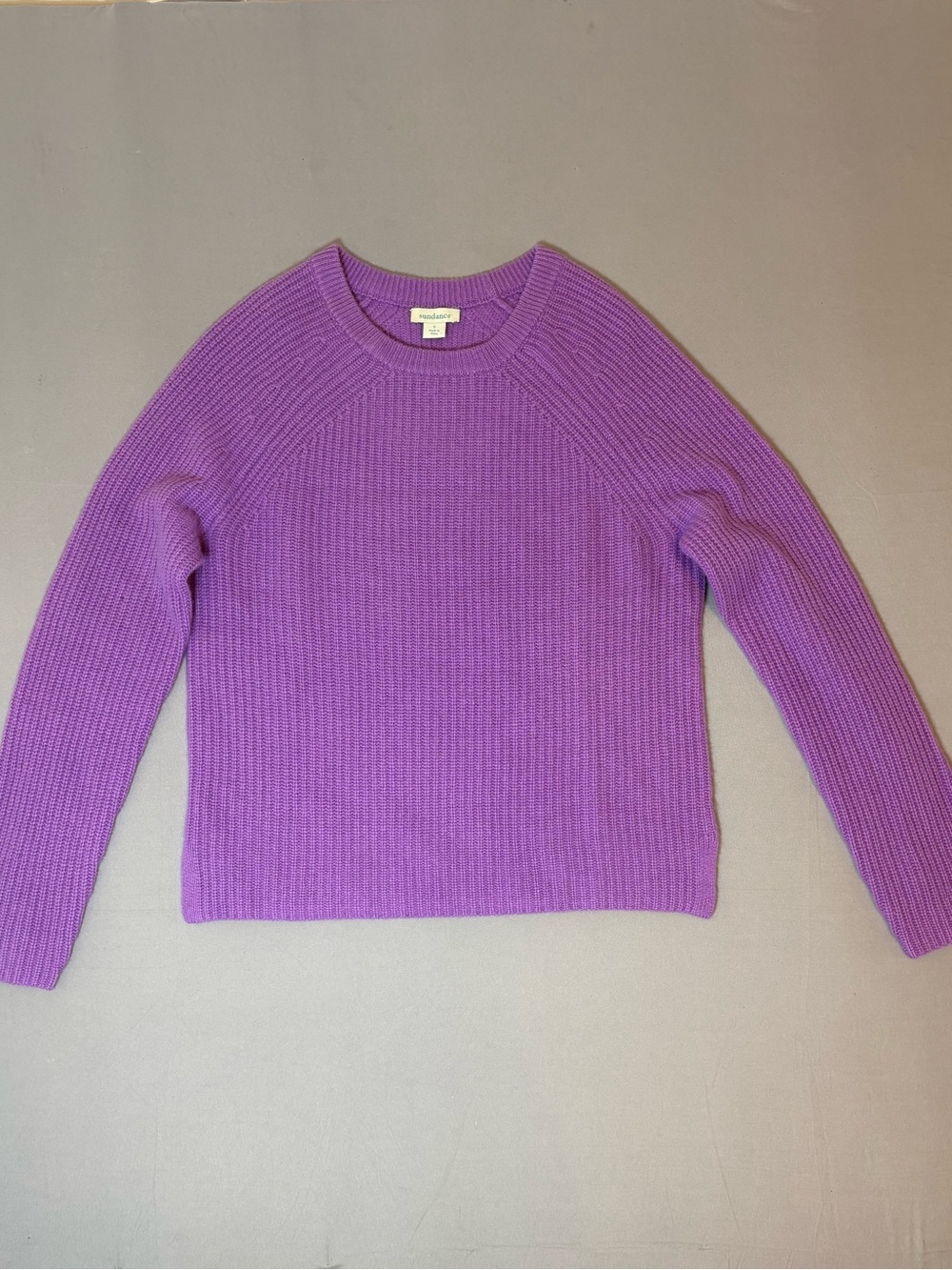 SUNDANCE 100% Cashmere Crew Neck Size Small New Without Tags.
